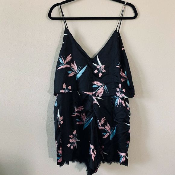 Topshop Black Floral Popover Romper Shorts - Picture 4 of 4